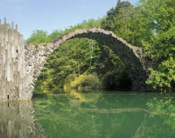 BEW1C738588_EDITORIAL_HiRes