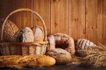 Bochenki świeżego chleba