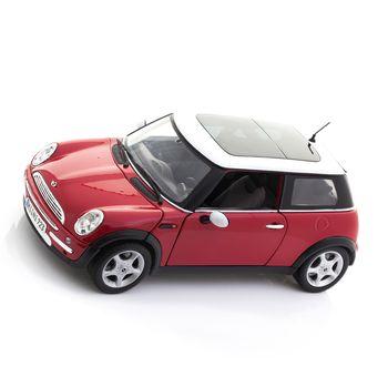 Czerwony Mini cooper