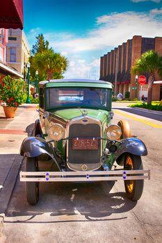  Ford Model A w centrum Arcadia na Florydzie