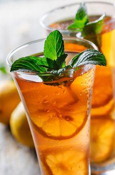 Mrożona herbata z miętą