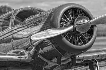 Samolot Spartan 7W Executive na torze Shuttleworth Collection