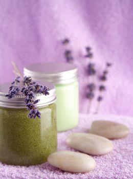 Słoiki z solą morską