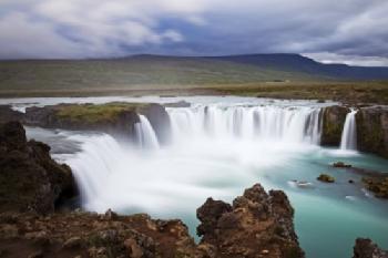 BEW1CF8881B_EDITORIAL_HiRes