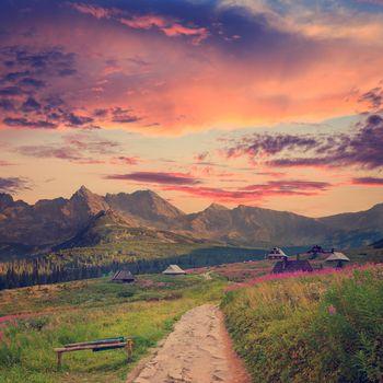  Dolina Gąsienicowa w Tatrach. Polska