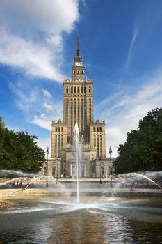 Pałac Kulury i Nauki latem