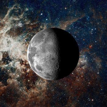 Planeta na tle mgławicy