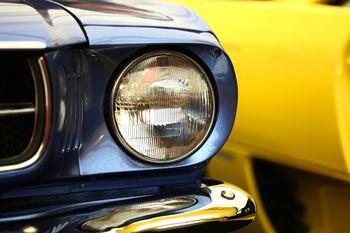 Przednia lampa samochodu