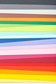 Różnokolorowe pasy