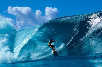 Surfing na dużej fali