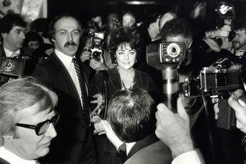 Elizabeth Taylor i paparazzi