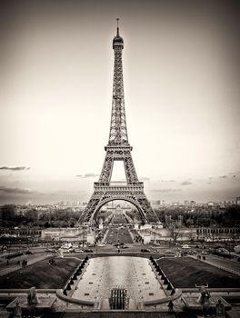 Widok na Wieżę Eiffla