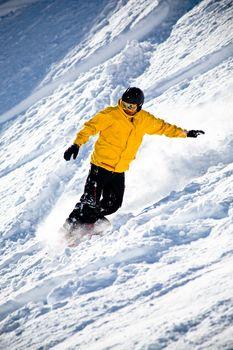 Zjazd na desce snowboardowej