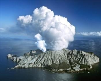 BEW1C7035FB_EDITORIAL_HiRes