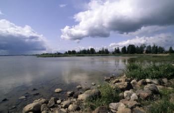 BEW1C73516D_EDITORIAL_HiRes