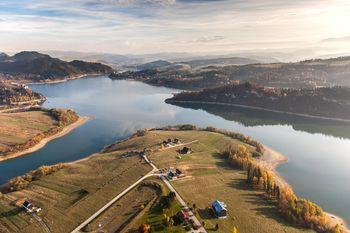 Jezioro Czorsztyńskie. Polska