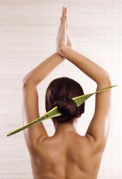 Kobieta w pozycji jogi