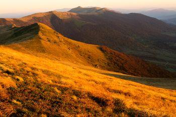  Beskidy Wschodnie. Karpaty. Ukraina. Jesień.