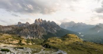 Malowniczy krajorbaz Dolomitów