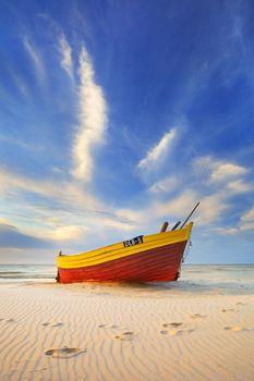 Kuter rybacki w Dębkach