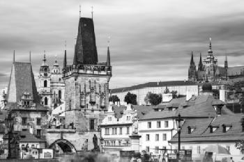 M4N1TR_EDITORIAL_HiRes