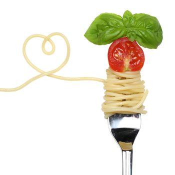 Makaron z pomidorem i bazylią