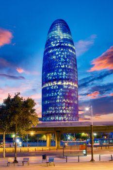 Wieżowiec, Torre Agbar, Barcelona. Hiszpania