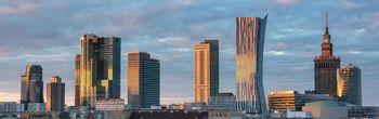Panorama Warszawy w zachodzącym słońcu