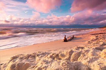  Piękny zachód słońca nad Morzem Bałtyckim