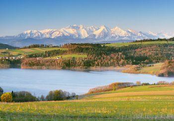 Widok na Tatry i Zalew Czorsztyński