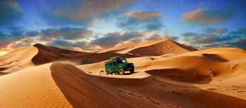 Samochód na pustyni