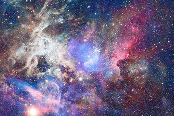 Skupisko kolorowych mgławic