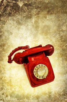 Stary telefon z tarczą