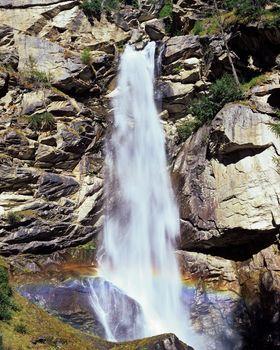 Wodospad w pobliżu Saas Almagel