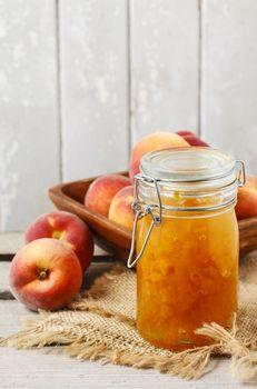 Zamknięty słoik z dżemem