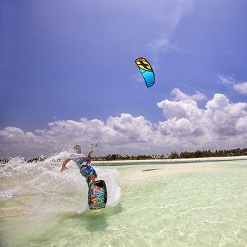 Zawody kitesurfingowe